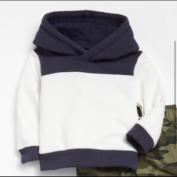Gap Hooded Soft Sweatshirt AND Stretch Camo Pants - Picture 2 of 3